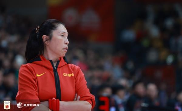 中国女篮22分惨败比利时！探长：场面上看 差距是非常大的